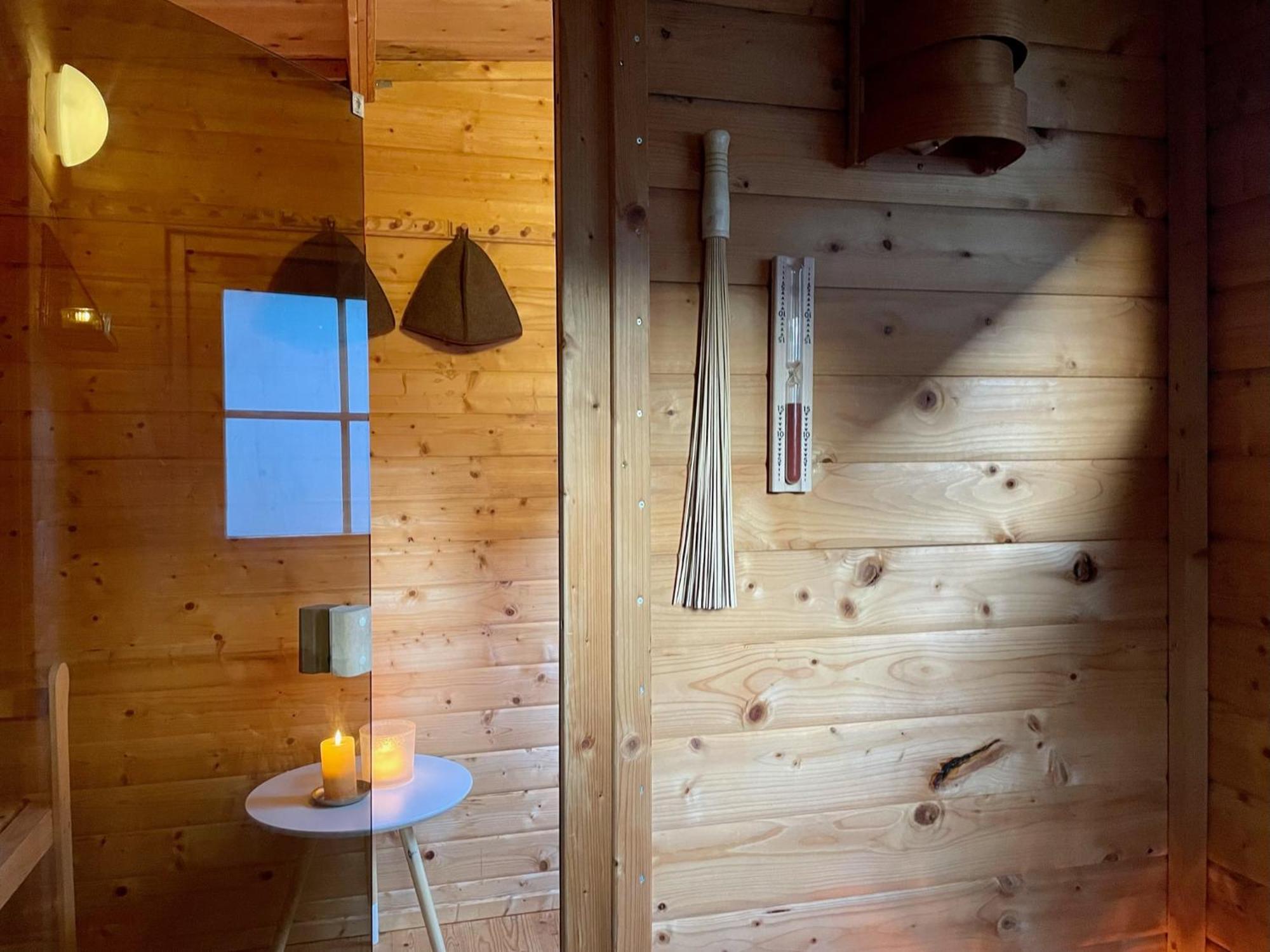Modernes Holzhaus Im Skandinavischen Stil Mit Sauna, Garten Und 2 Katzen นอร์เดอร์ชเตดท์ ภายนอก รูปภาพ
