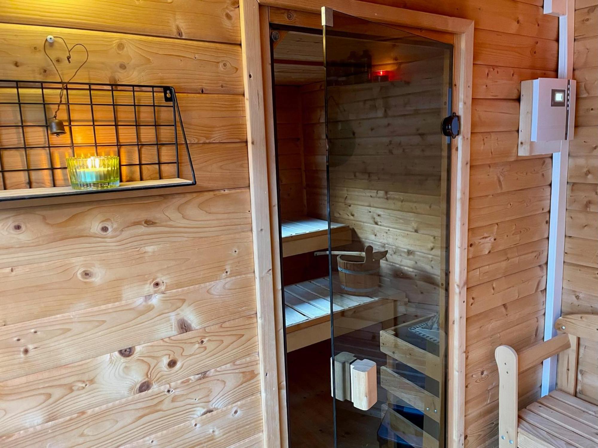 Modernes Holzhaus Im Skandinavischen Stil Mit Sauna, Garten Und 2 Katzen นอร์เดอร์ชเตดท์ ภายนอก รูปภาพ